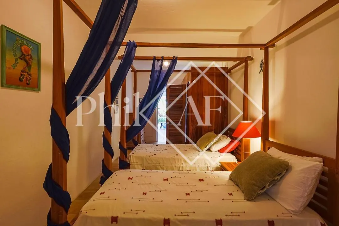 6 Bed-Rooms Villa At Dawn Beach Estate סן מרטן/סנט מארטן